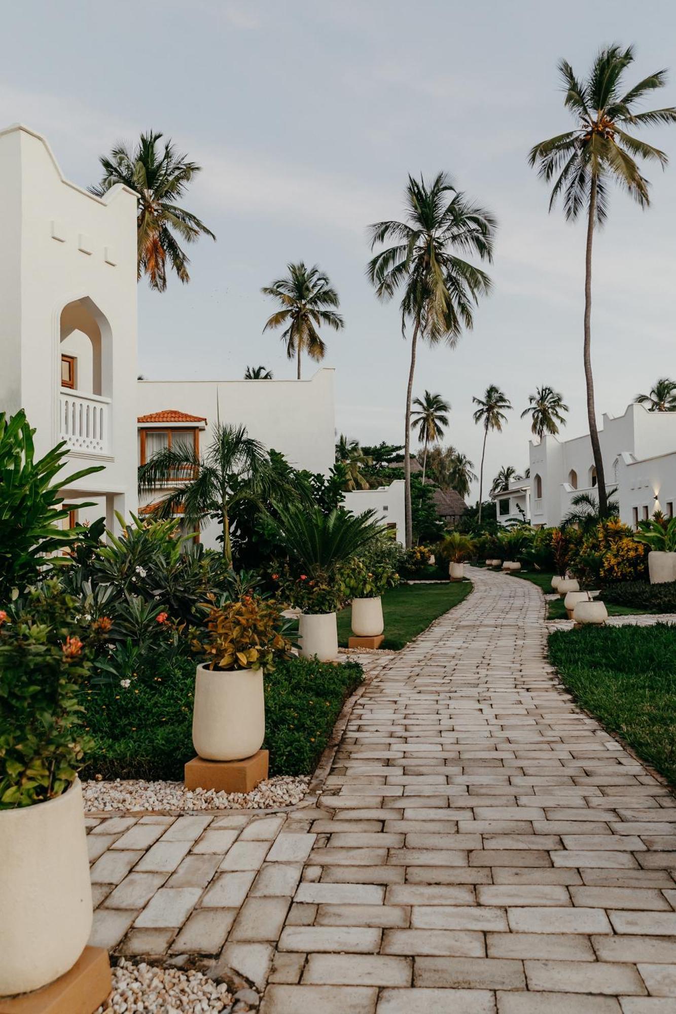 Marijani Beach Resort Pwani Mchangani Zewnętrze zdjęcie