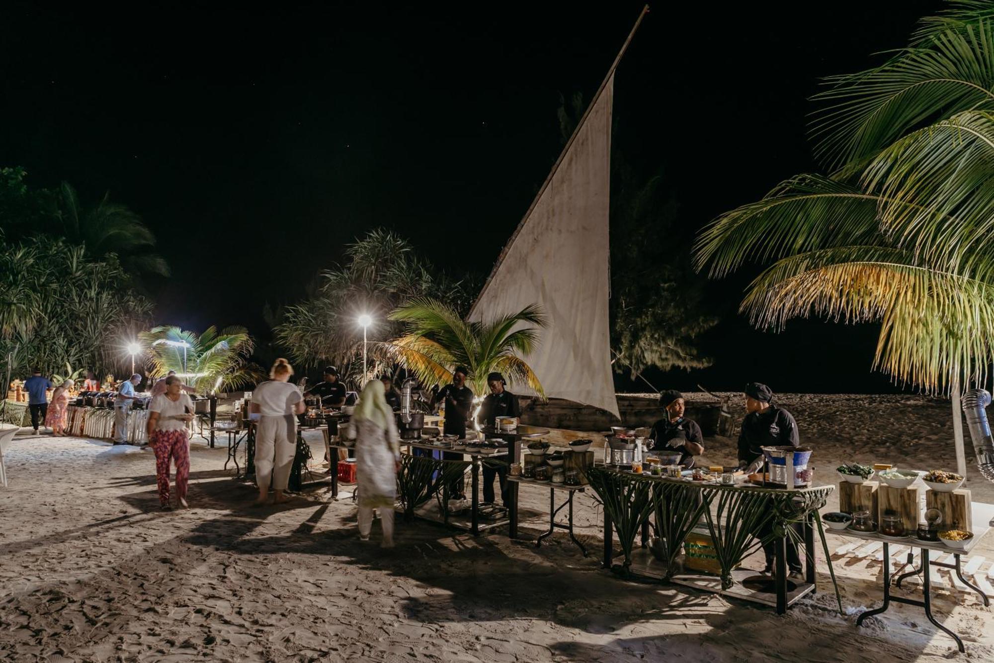 Marijani Beach Resort Pwani Mchangani Zewnętrze zdjęcie